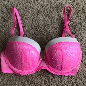 Victoria’s Secret hot pink push-up bra size 32C